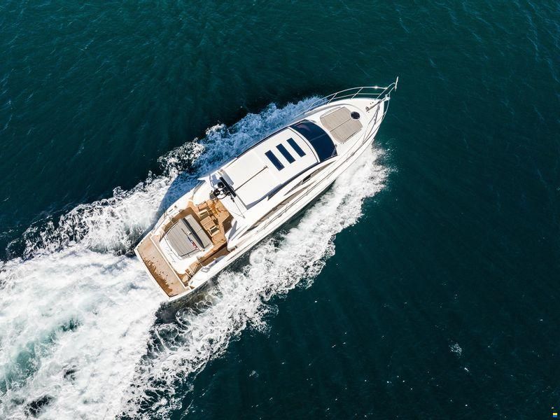 Sunseeker Predator 52