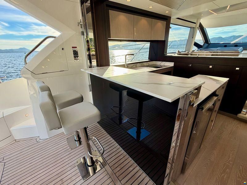 Sunseeker Manhattan 55