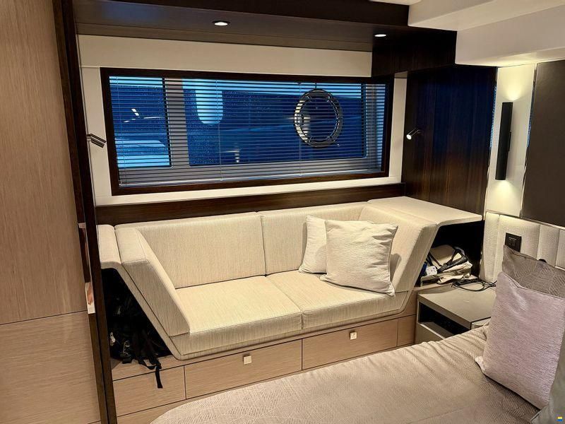 Sunseeker Manhattan 55