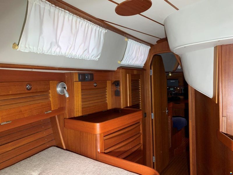 Hallberg-Rassy 45