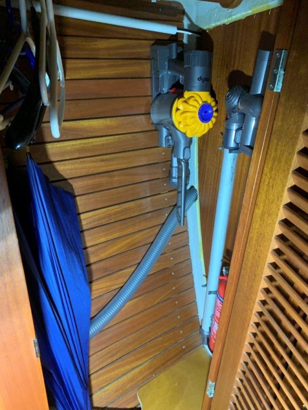 Hallberg-Rassy 45