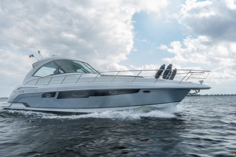 Formula 45 Yacht