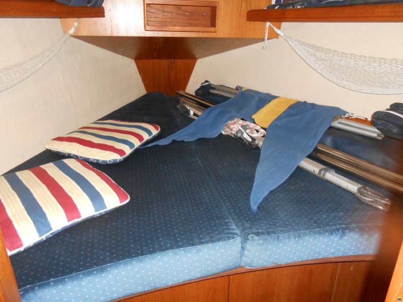 Hunter 356