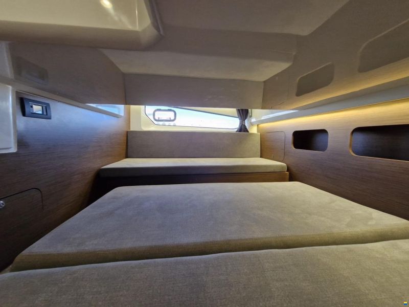 Beneteau Antares 11 Fly, 2022