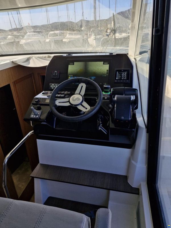 Beneteau Antares 11 Fly, 2022