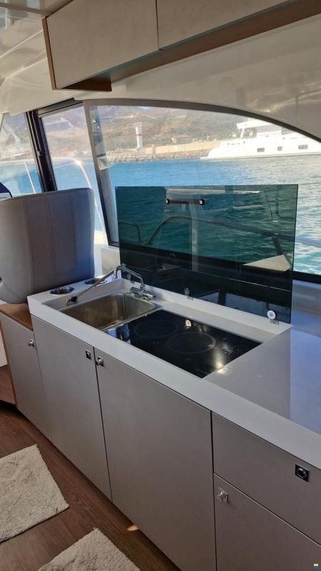 Beneteau Antares 11 Fly, 2022