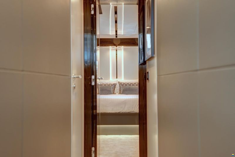 Azimut S8