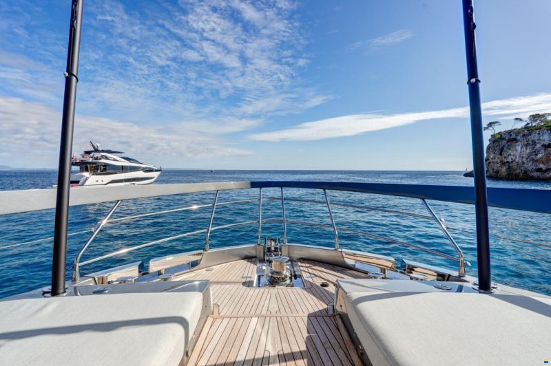 Azimut S8