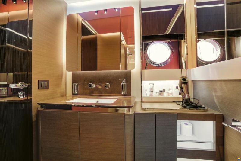 Azimut S8