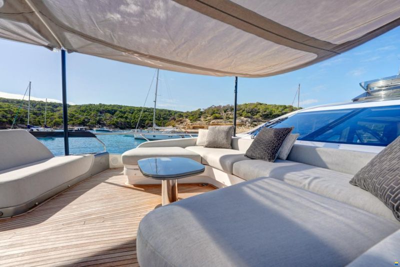 Azimut S8