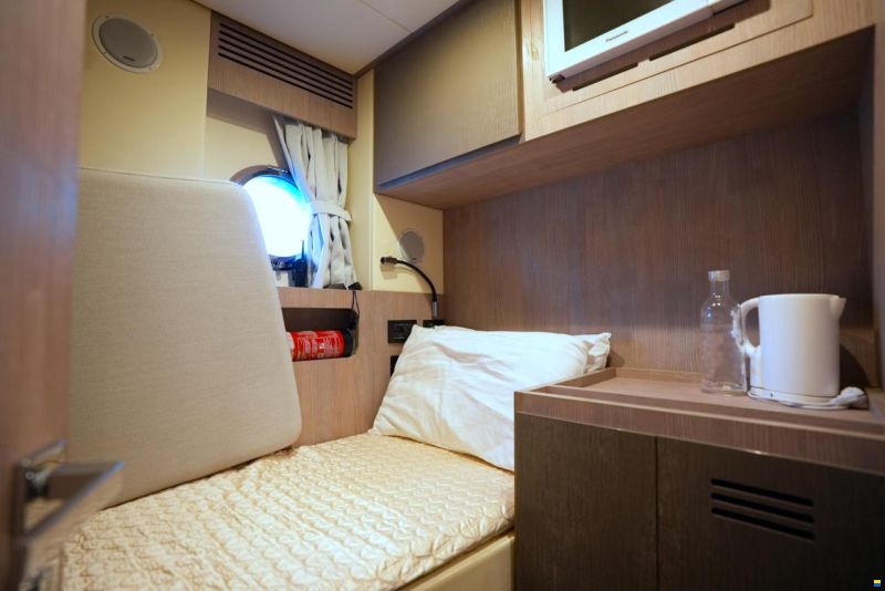Azimut S8