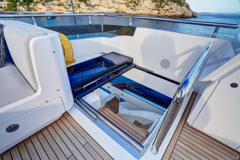 Azimut S8