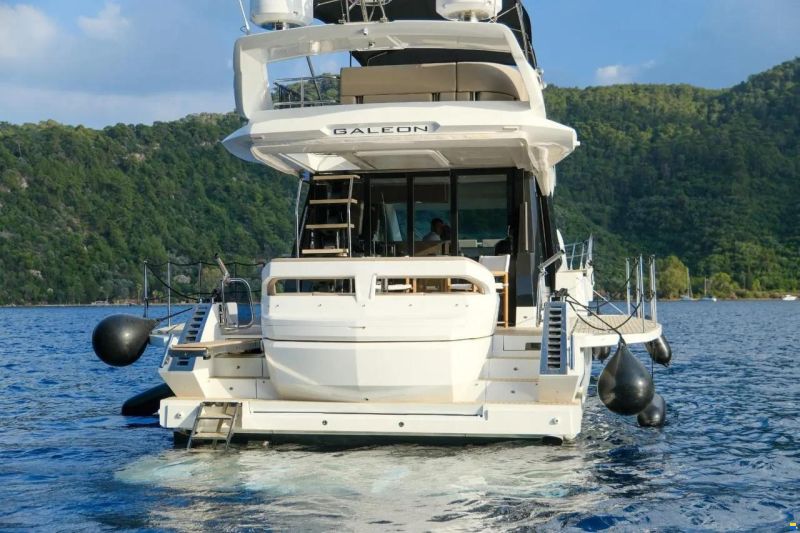 Galeon 500 Fly