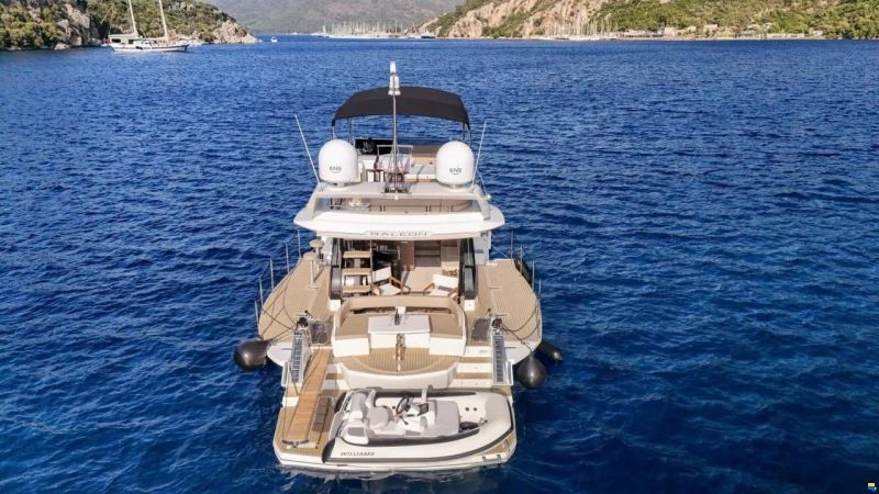 Galeon 500 Fly