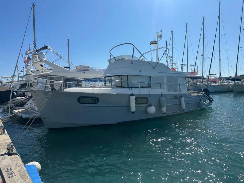 Beneteau Swift Trawler 44