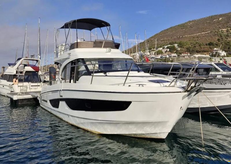 Beneteau Antares 11 Fly