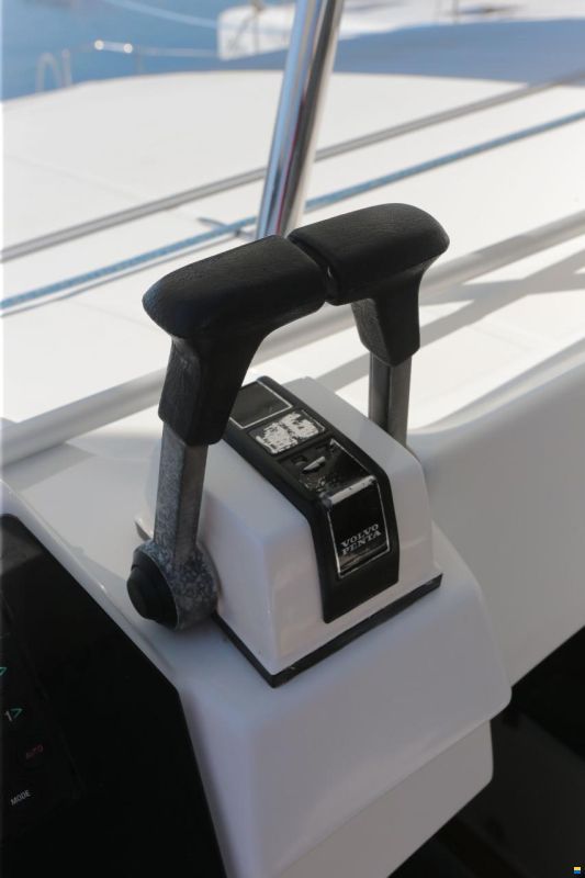 Lagoon 380