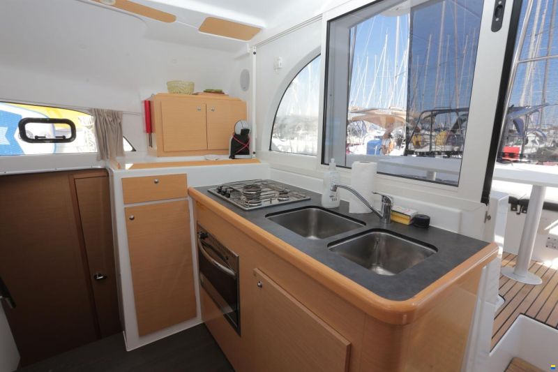 Lagoon 380
