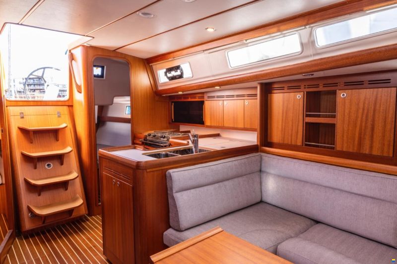 Arcona 385