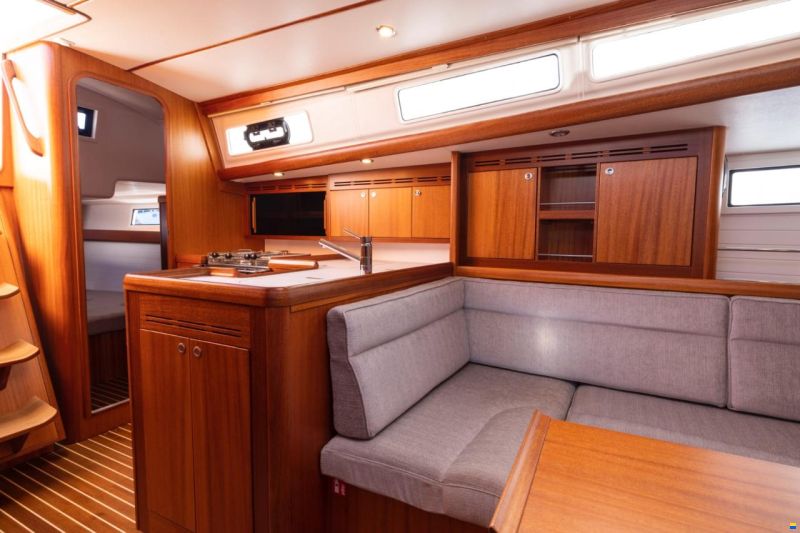 Arcona 385