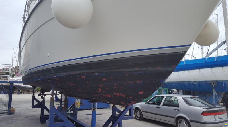 Carver 33 AFT Fly