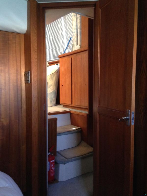 Carver 33 AFT Fly