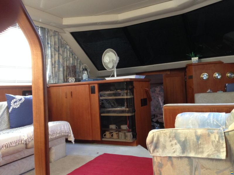 Carver 33 AFT Fly
