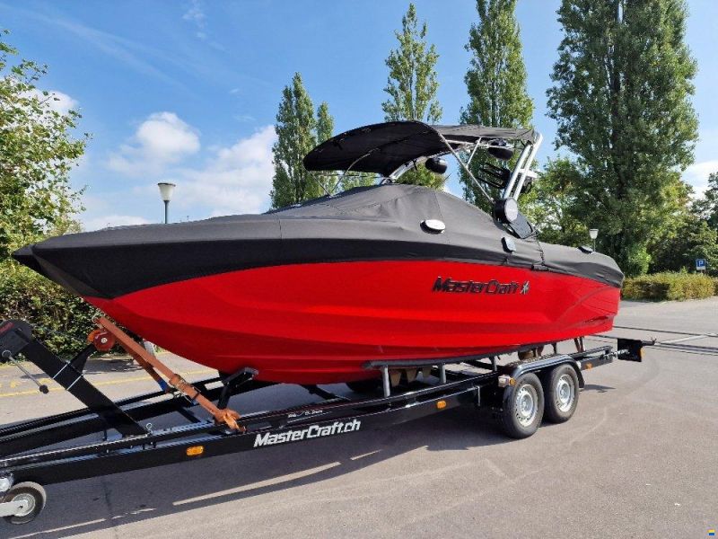 MasterCraft X22 | 2022 | red-int.beige