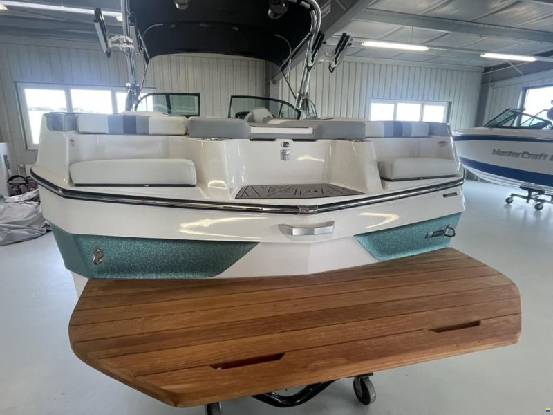 MasterCraft XT24 | 2023 | Blanc