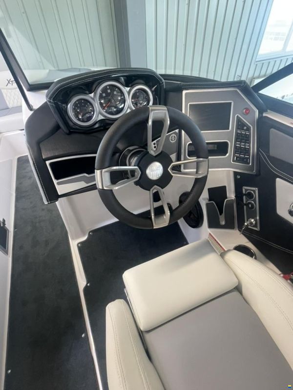 MasterCraft XT24 | 2023 | Blanc