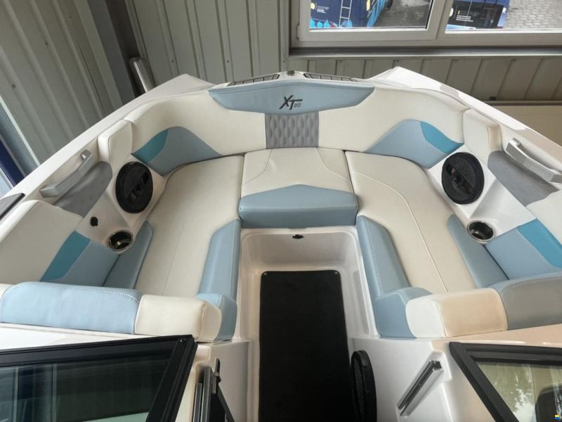 MasterCraft XT20 | 2023 | White & Blue
