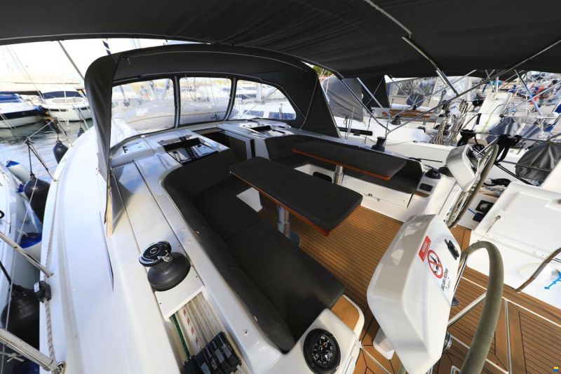 Hanse 508