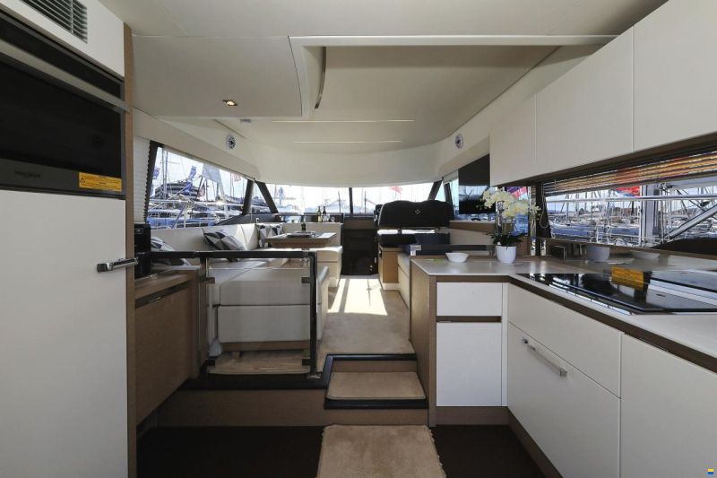 Prestige 460