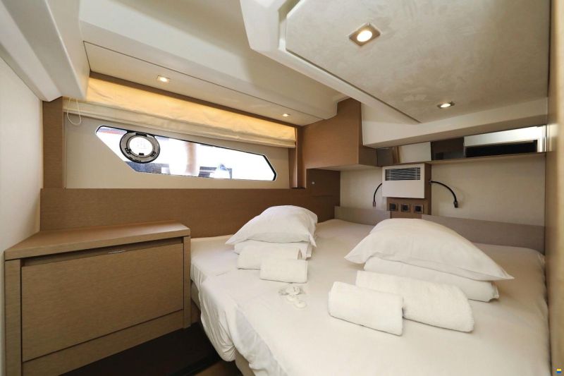 Prestige 460
