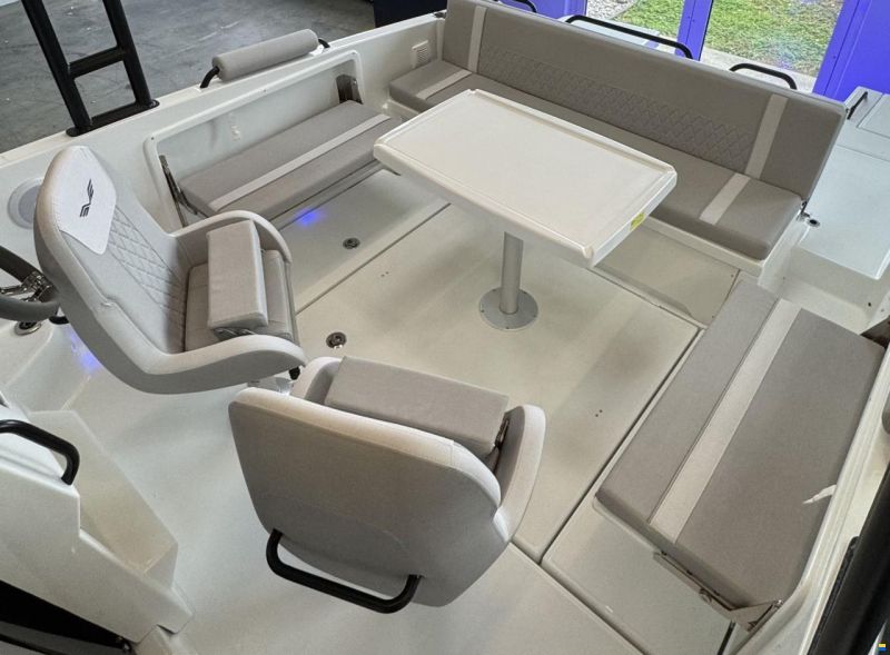 Beneteau Flyer 8 Sundeck
