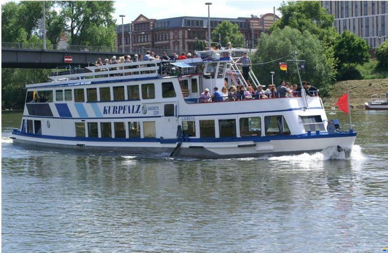 Dagpassagiersschip 221 pers, Rijn gecert