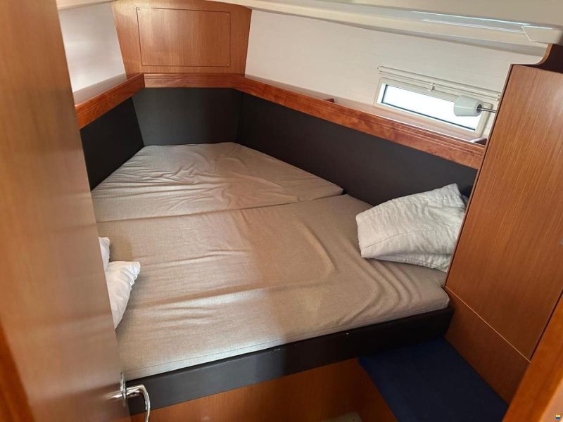 Bavaria Cruiser 37