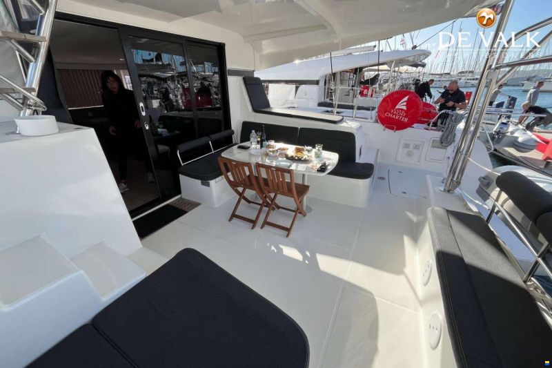 Lagoon 42