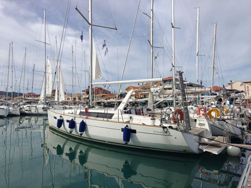 Beneteau Oceanis 45