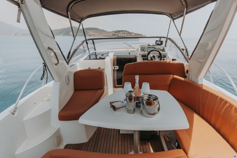 Jeanneau Leader 8
