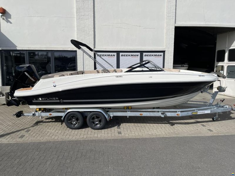 Bayliner VR6 Bowrider