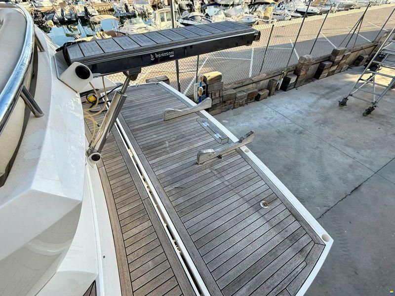 Sunseeker Portofino 40