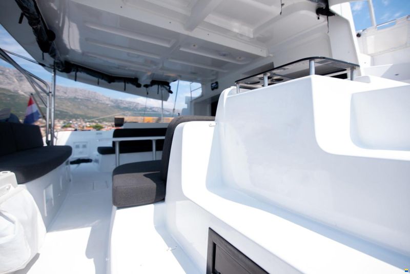 Lagoon 46
