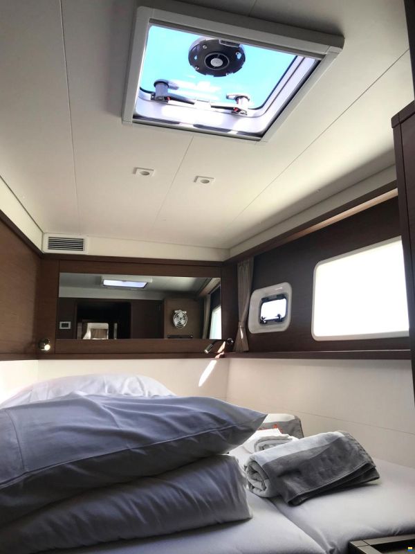 Lagoon 450 F