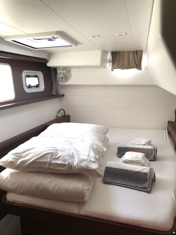Lagoon 450 F