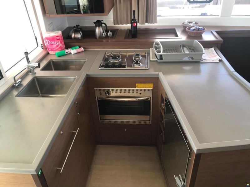 Lagoon 450 F