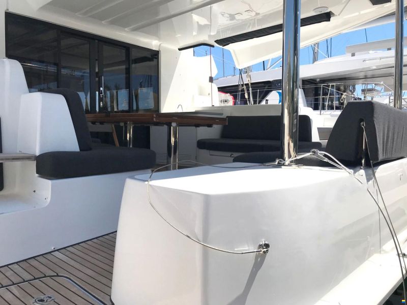 Lagoon 50