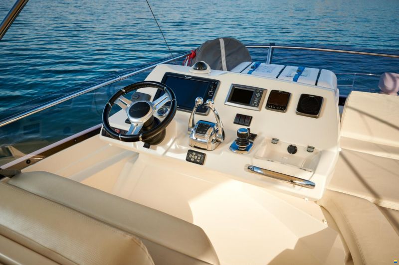 Jeanneau Prestige 550 Fly