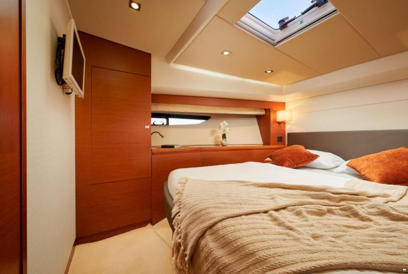 Jeanneau Prestige 550 Fly