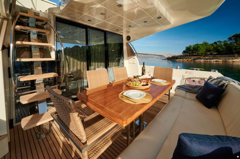 Jeanneau Prestige 550 Fly